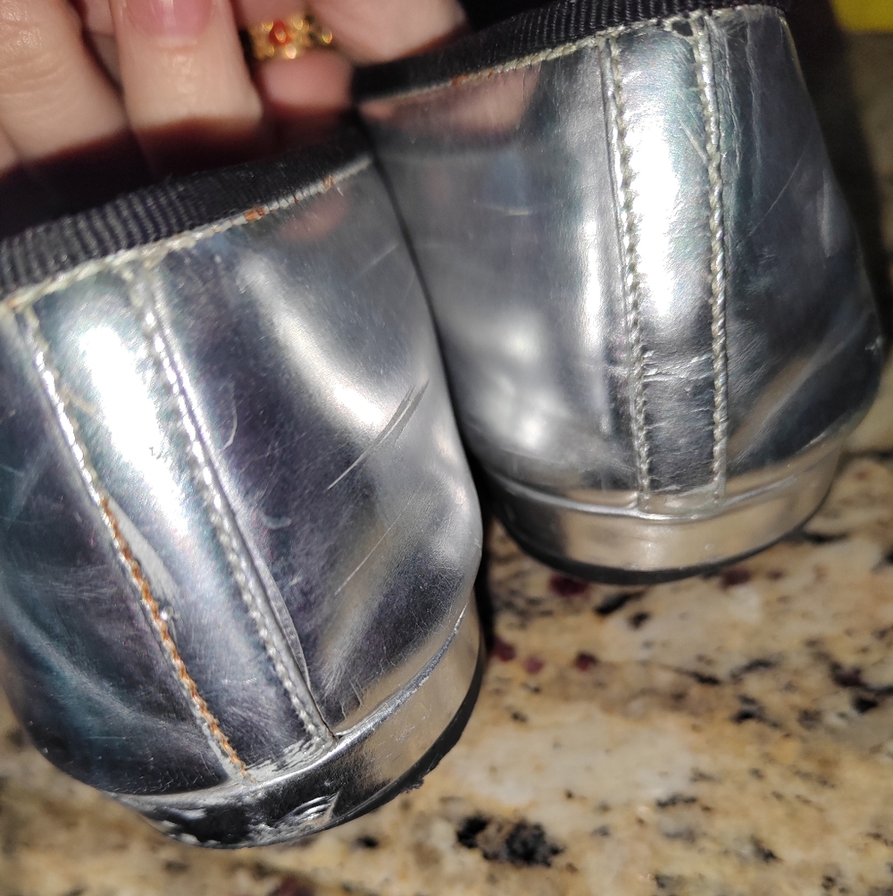 Prada Black Patent Leather Ballet Flats with Silver Bow - Picture 4 of 9